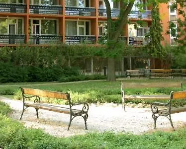 Ibs Garden Hotel Budapest